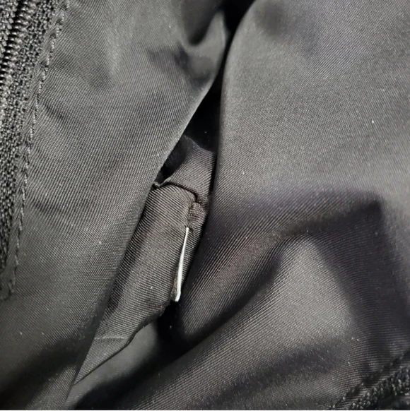 Authentic Vintage Chanel New Travel Line Tote Bag - Picture 5 of 14